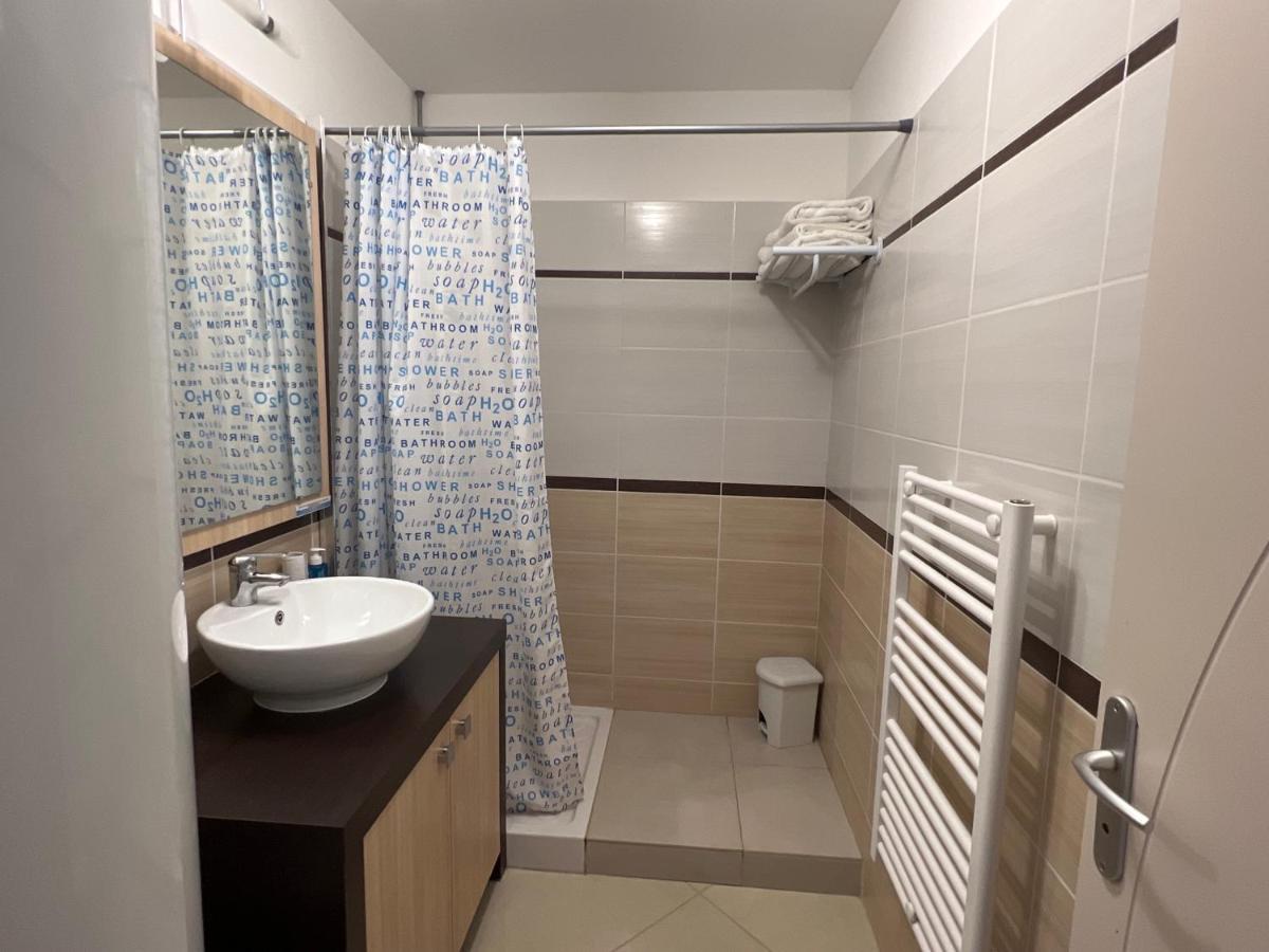 Superbe Appartement A Saint Pierre La Mer Exteriör bild