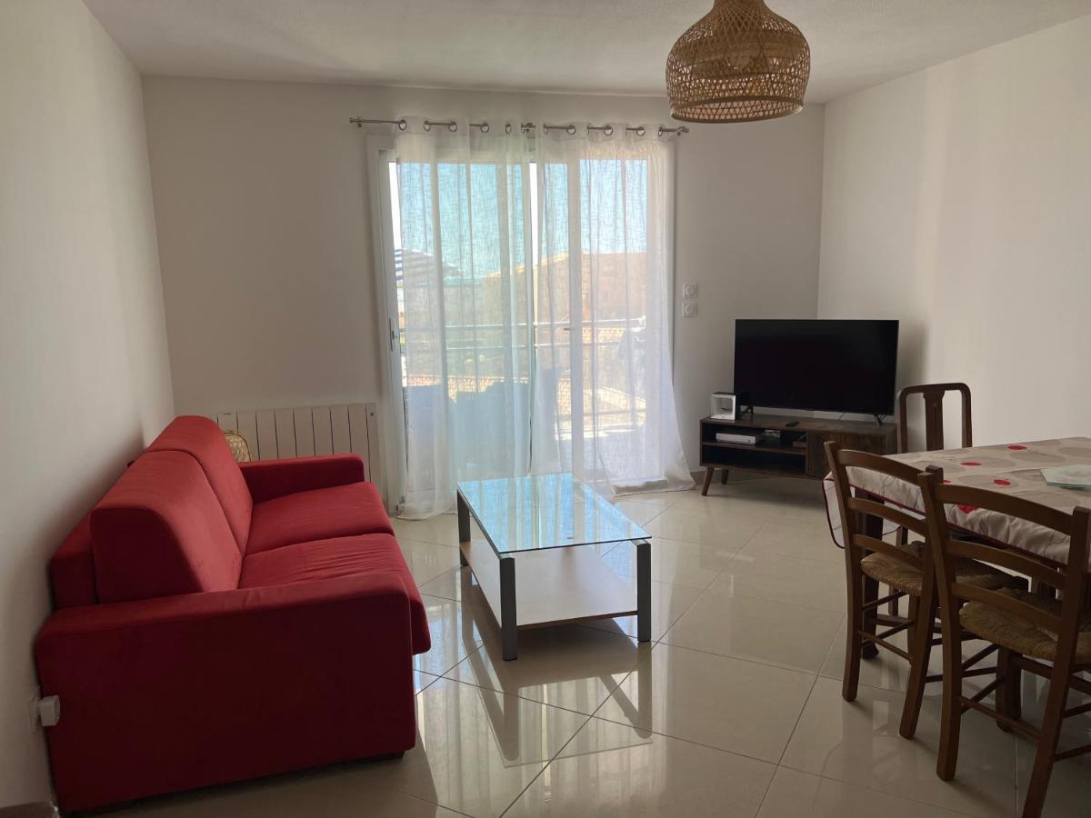 Superbe Appartement A Saint Pierre La Mer Exteriör bild